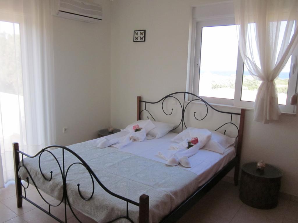 Sunshine Villa Γεννάδι Δωμάτιο φωτογραφία